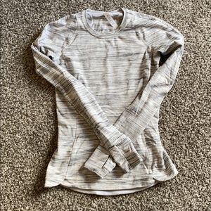 LULULEMON Long sleeve shirt